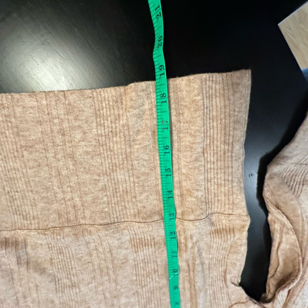 NWT B.O.G. Raquel Lightweight Ribbed Mock Neck Cropped Sweater | Tan | Small - Picture 6 of 8